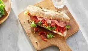 Stokbroodje Parmaham met gedroogde tomaat, Rucola